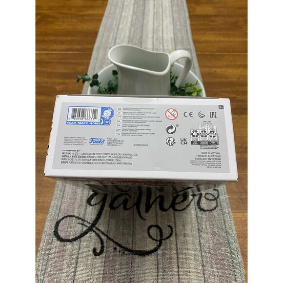 Funko Pop VHS Covers:  Christmas Vacation - Clark Griswold - Picture 6 of 6